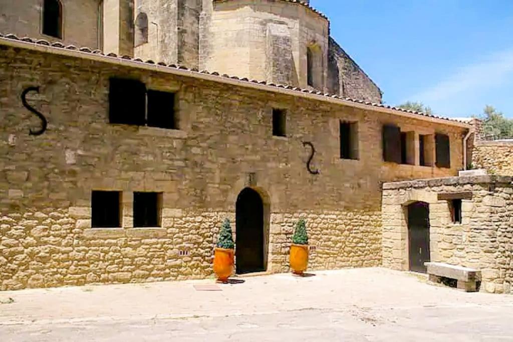 Gite En Provence Proche Avignon Совтер Экстерьер фото